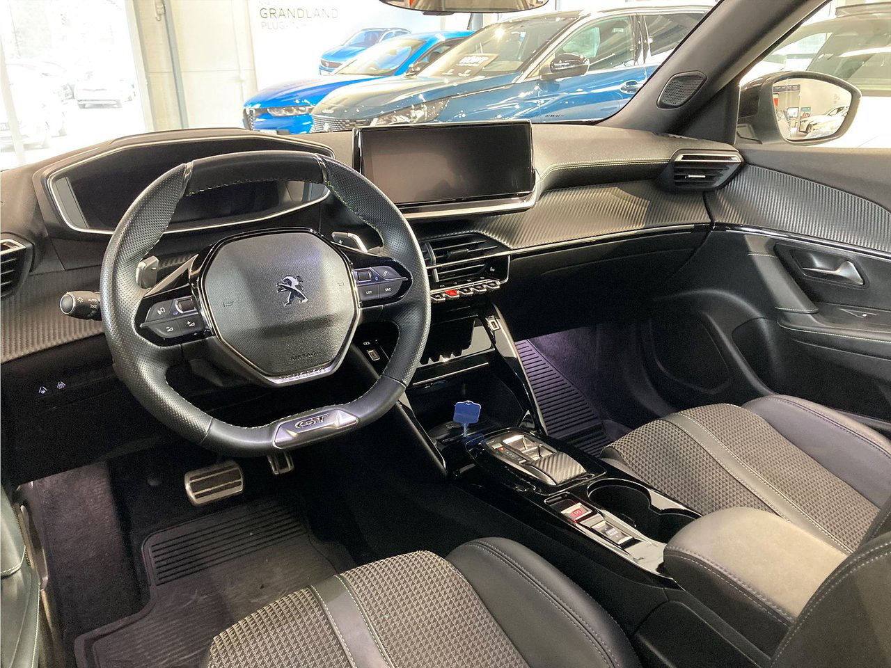 Peugeot 2008 GT 1.2 PT