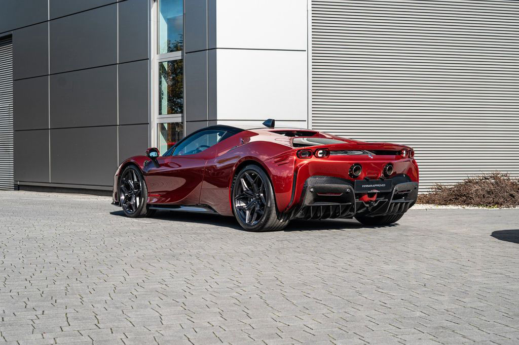 Ferrari SF90 Stradale