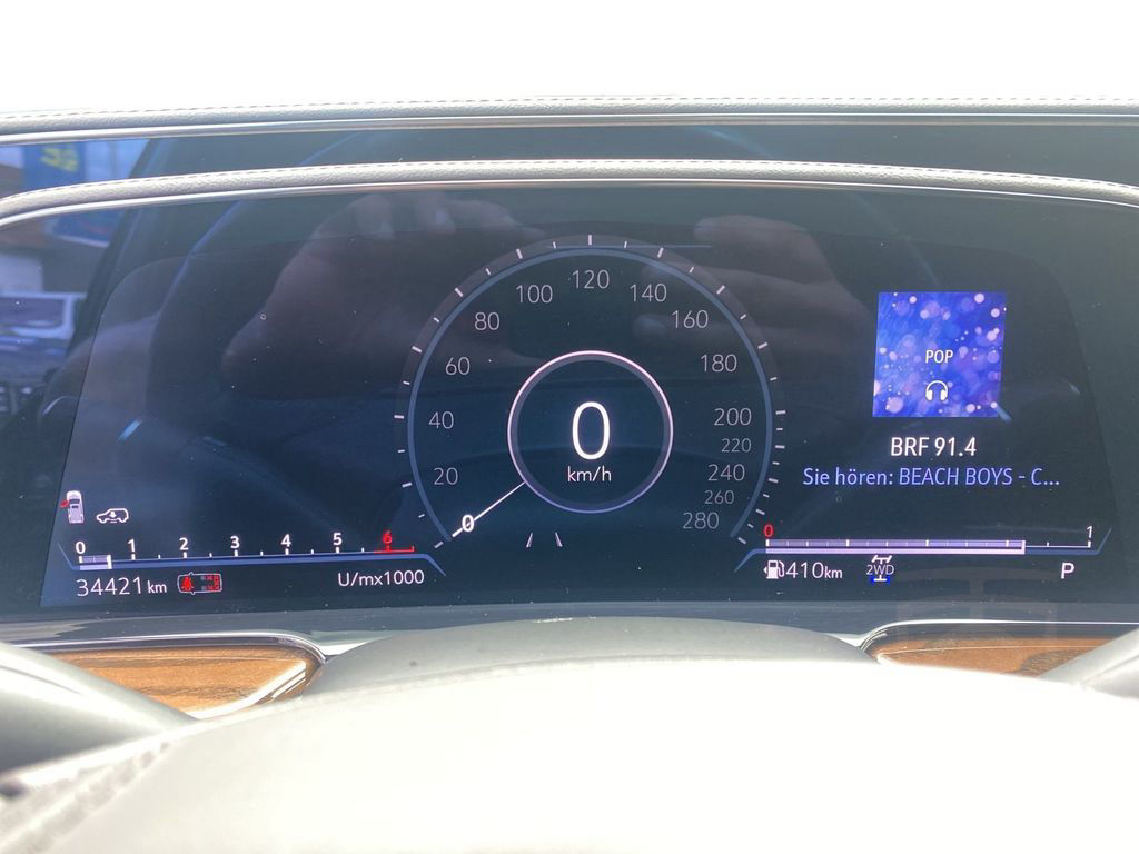Cadillac Escalade 6.2 V8 ESV SPORT PLATINUM *NAP-Abgasanl