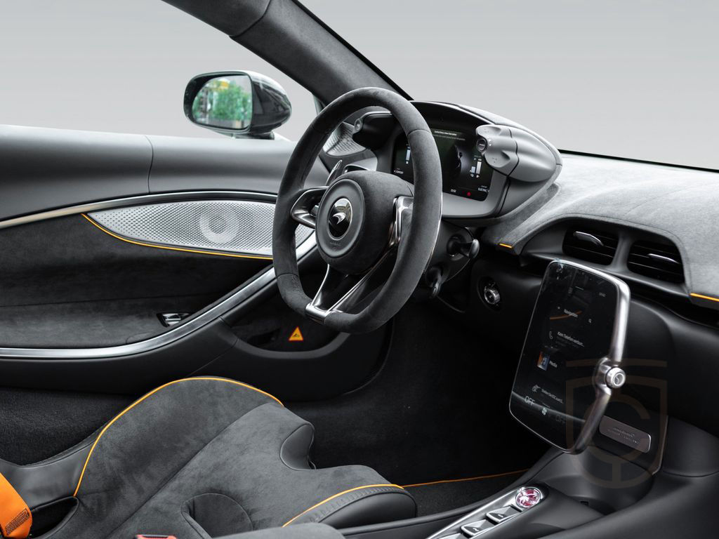 McLaren Artura | Cosmos | Carbon Sill Finishers