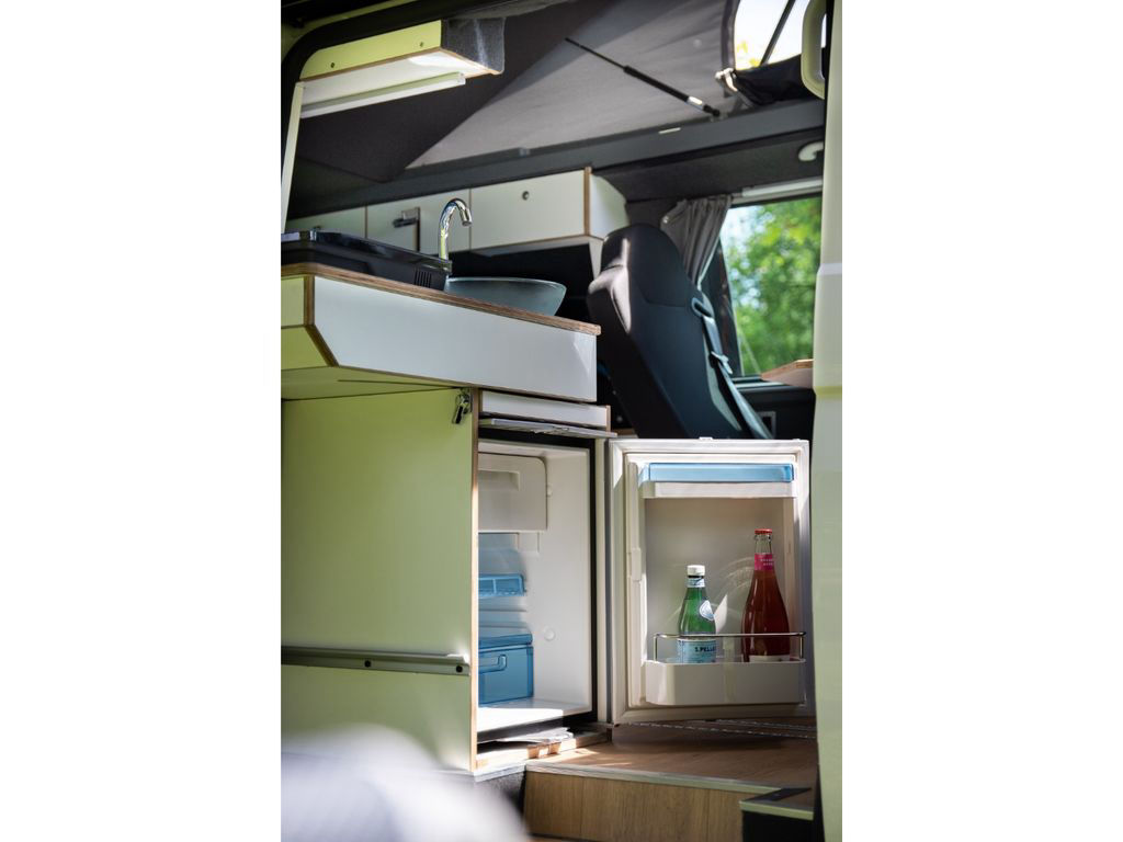 Volkswagen T6.1 California 2.0 TDI LR Campingumbau IQ.Campe