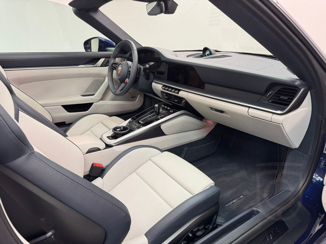 Porsche 911 992 Carrera GTS Cab