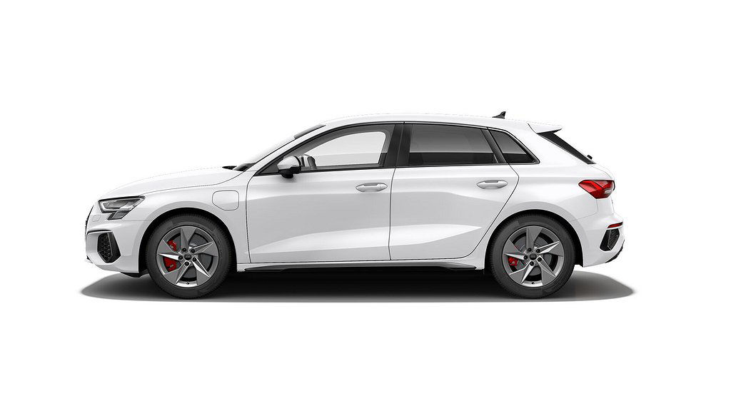 Audi A3 HYBRID S-LINE