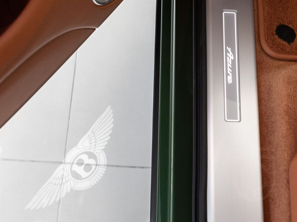 Bentley Bentayga Azure V8 BENTLEY FRANKFURT / FULL