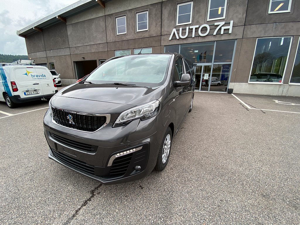 Peugeot Traveller Electric 75kWh | 9-sits