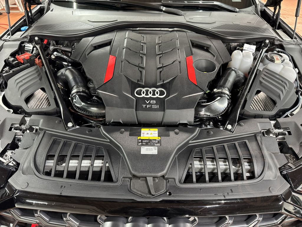 Audi S8 TFSI qu tiptro 360°+AHK+B&O Adv+HuD+Pano+Sthz