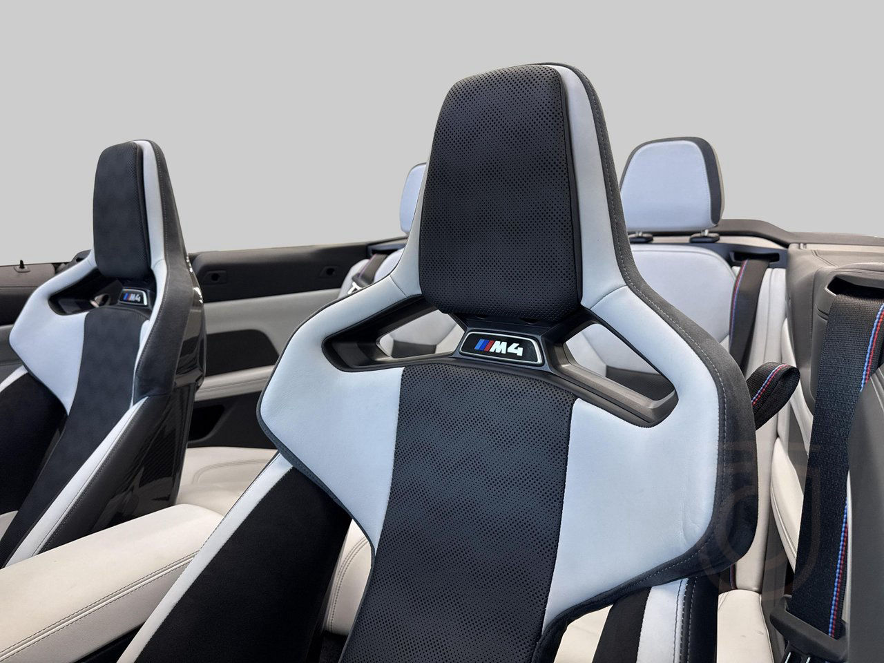 BMW M4 Competition xDrive Convertible Individual