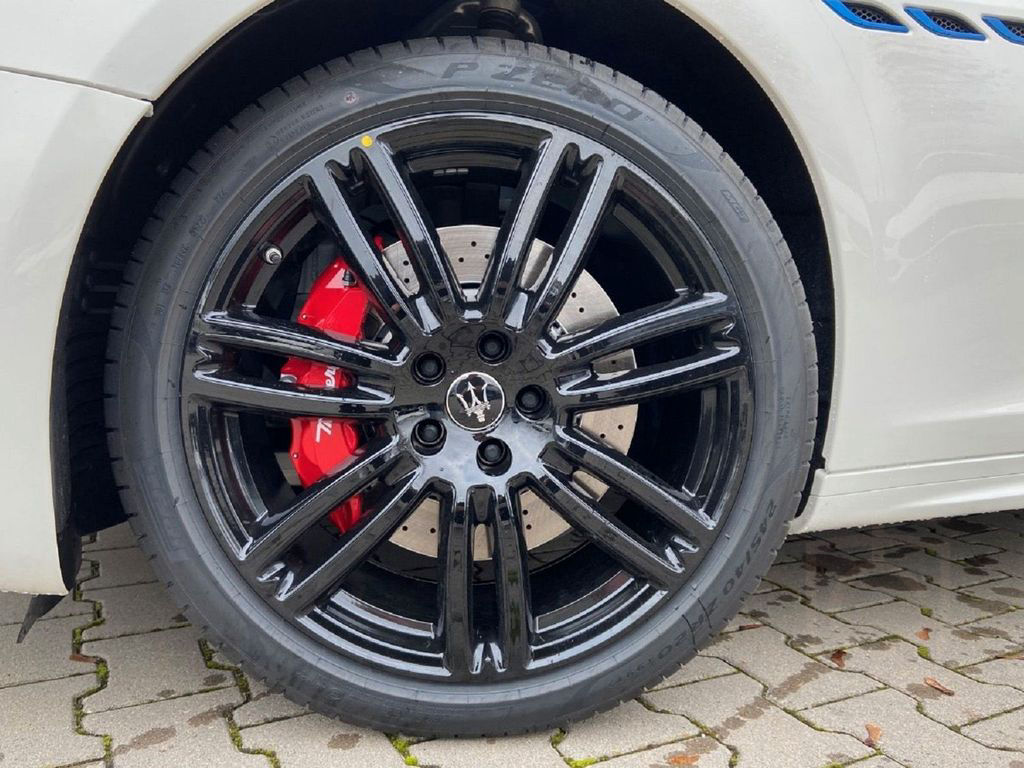 Maserati Ghibli GT Mild-Hybrid MJ23 ACC LED 20"