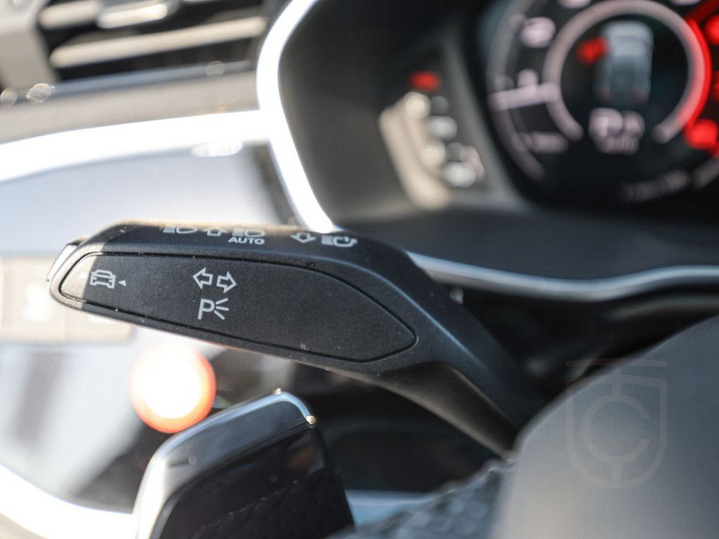 Audi RS Q3 Sportback 2.5 TFSI quattro PANO MATRIX-LED