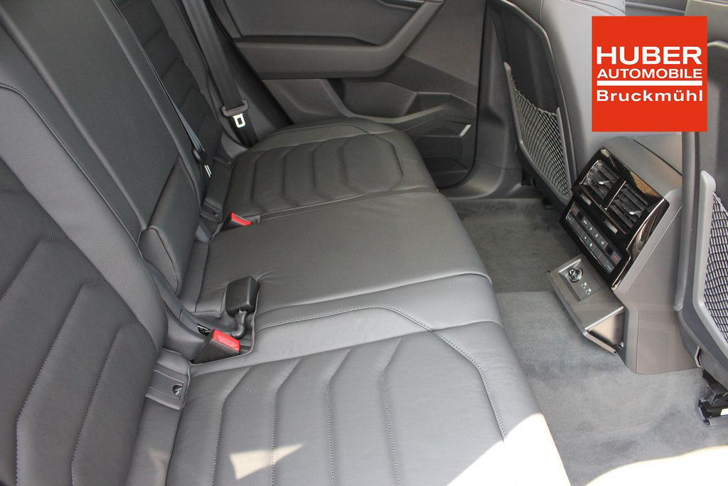 Volkswagen Touareg 3.0 V6 TDI ELEGANCE ALLRAD/AHK/MATRIX...