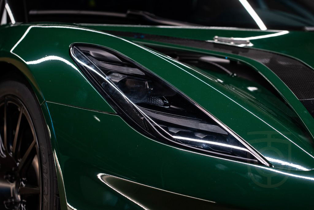 Lotus Emira GT4 RACECAR
