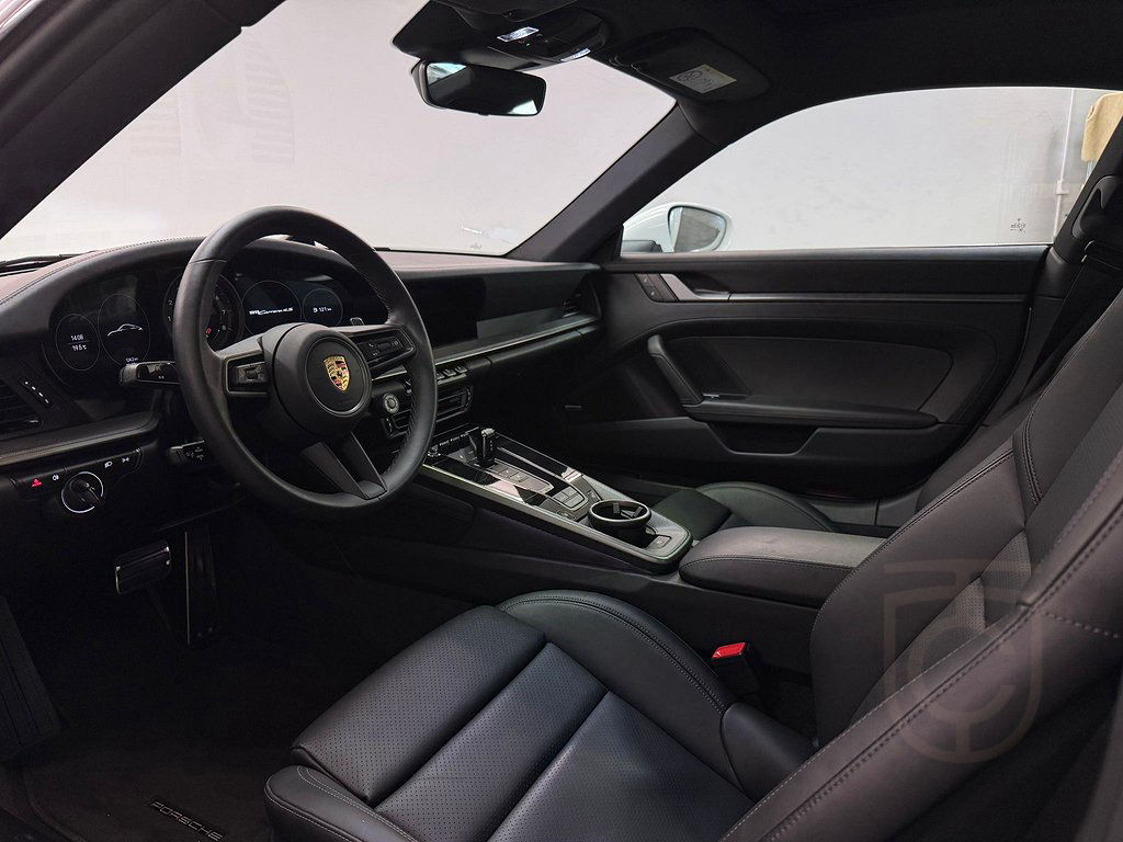 Porsche 911 992 Carrera 4S