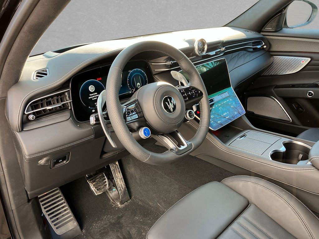 Maserati Grecale Modena Hybrid AWD MJ 25 ACC HUD LED SD