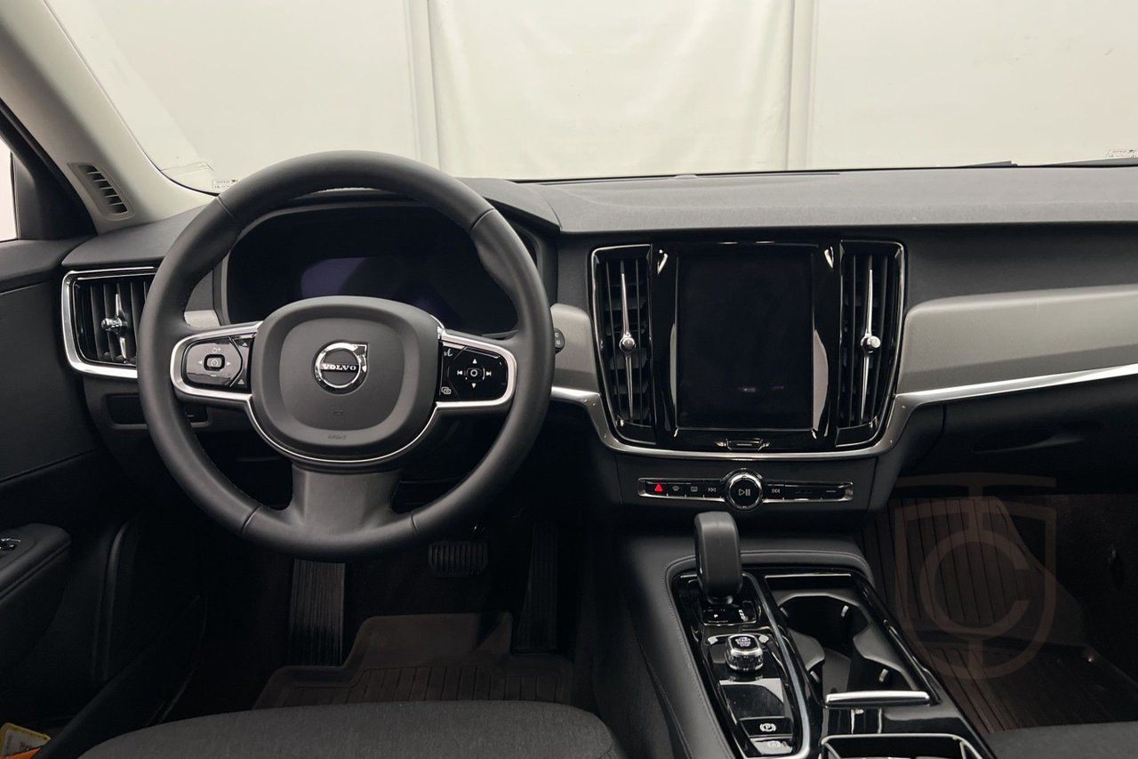 Volvo V90 Recharge T6 AWD Core Bright