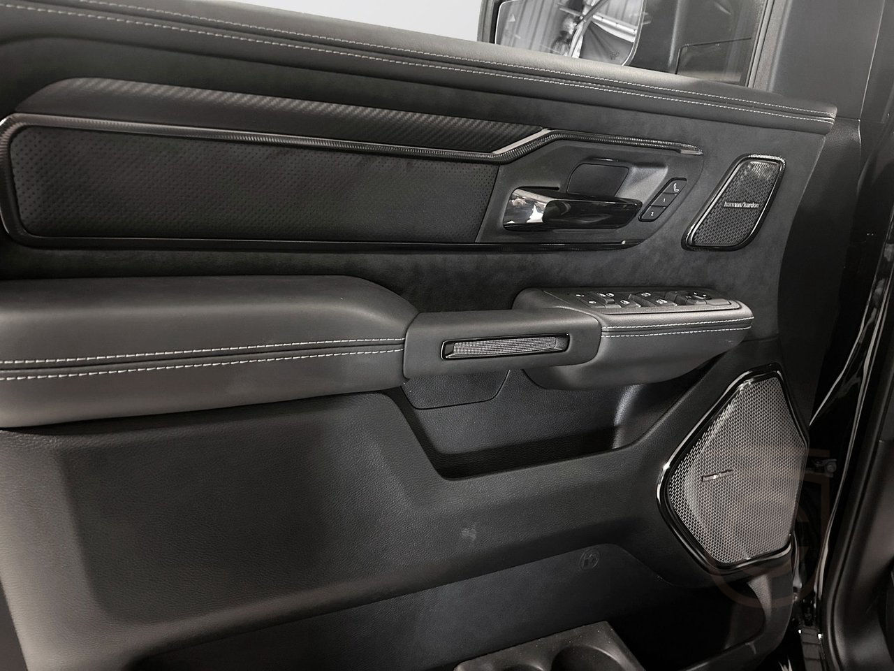 Dodge RAM 1500 RHO