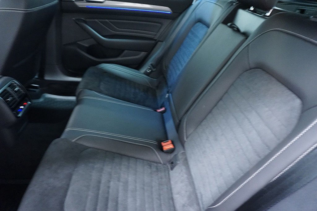 Volkswagen Passat Variant GTE 1.4 Dragpaket/P-värmare/Executive
