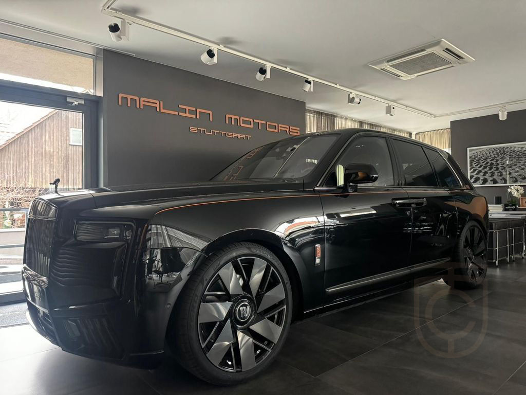 Rolls-Royce Cullinan II /STARLIGHT/23"/BESPOKE/BLACKCHROME