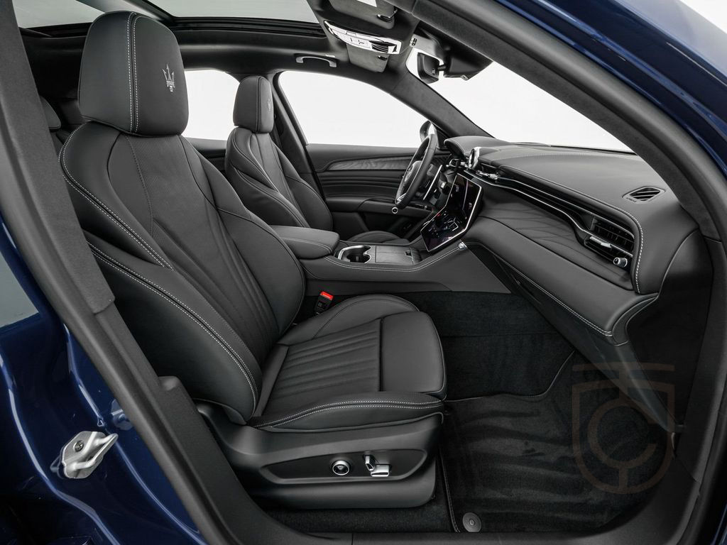 Maserati Grecale Modena SONDERFARBE BLU MODENA + MY25