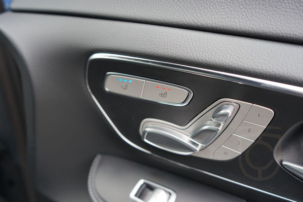 Mercedes-Benz V300d *AMG/NIGHT/STHZ/AIRMATIC/SITZKLIMA/19z