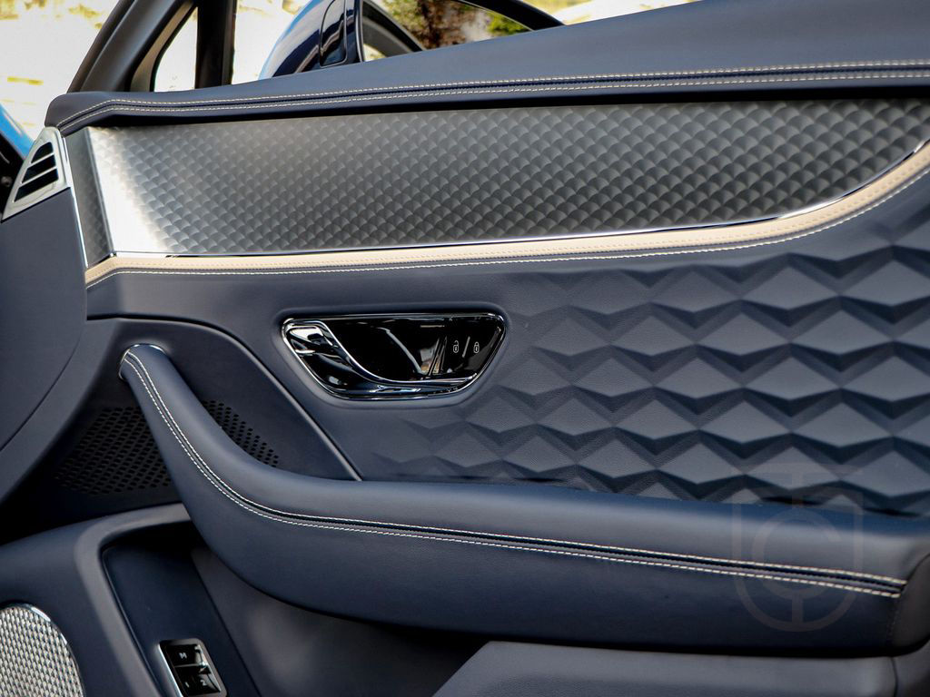 Bentley Flying Spur Speed V8 Hybrid