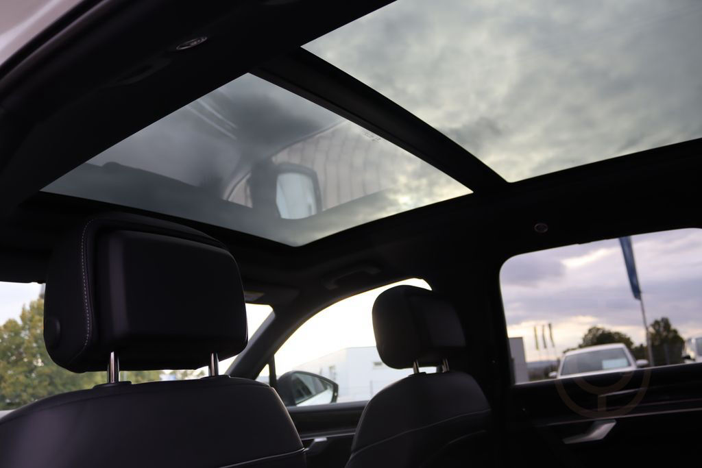 Volkswagen Touareg R-Line 3.0 BlackSty Allrlenk Nacht Luftf