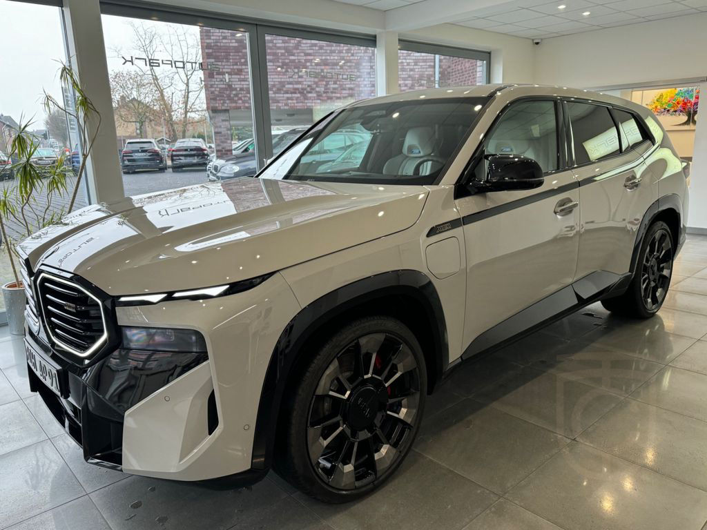 BMW XM Individual Kreide°Leder Merino B&W 23" DAProf