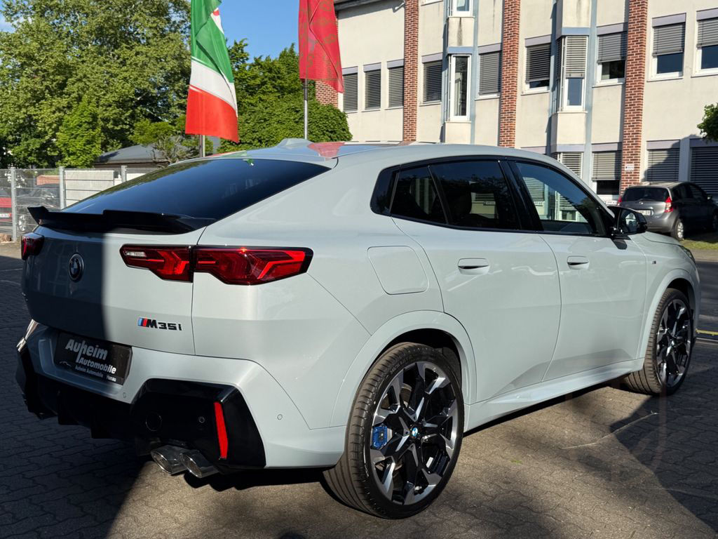 BMW X2 Baureihe X2 M35 i xDrive Pano GSD HUD Iconic