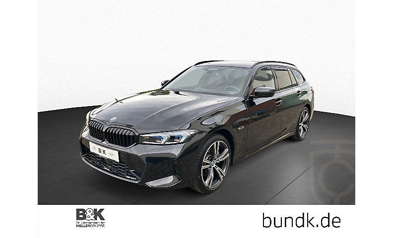 BMW 330e xDrive Touring