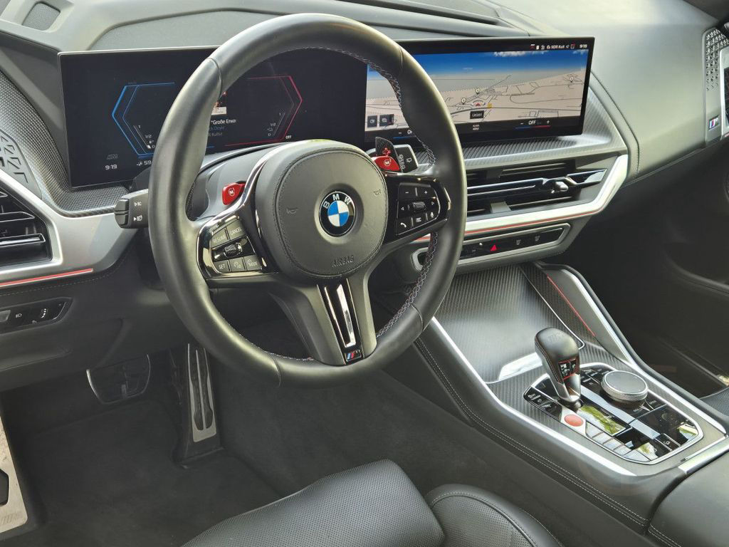 BMW XM DA-Prof,360°,B&W,Massage,M Driver's,AHK,23"
