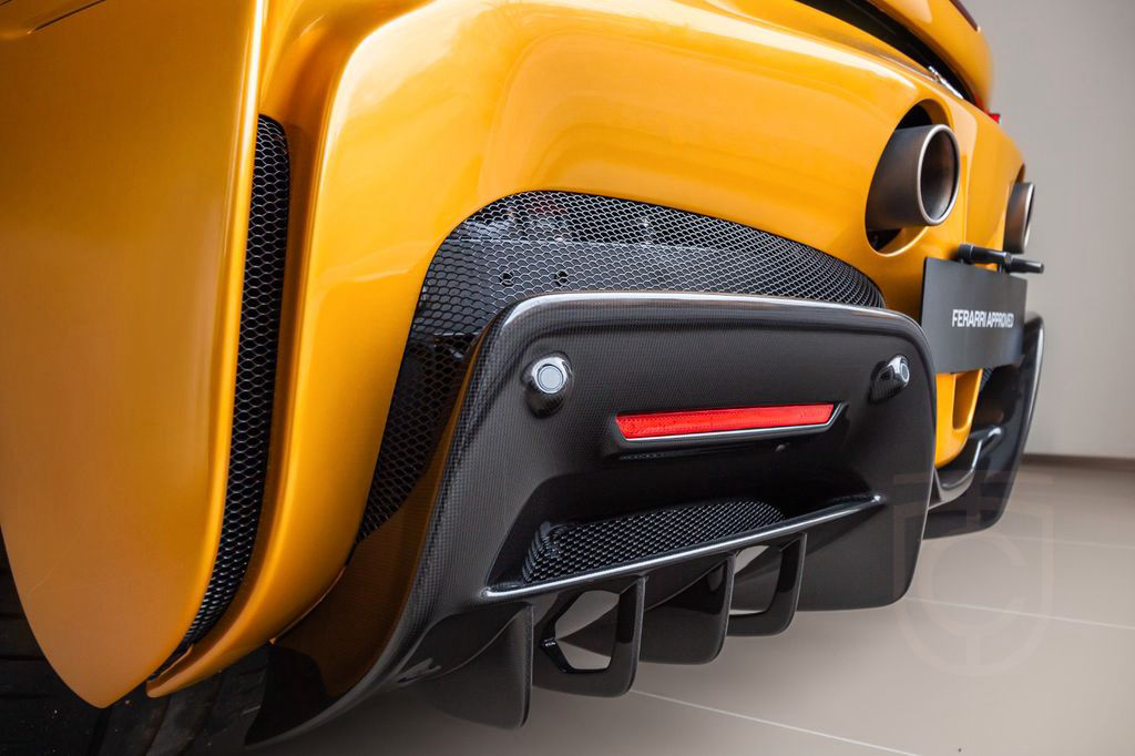 Ferrari SF90 Spider - Giallo Montecarlo