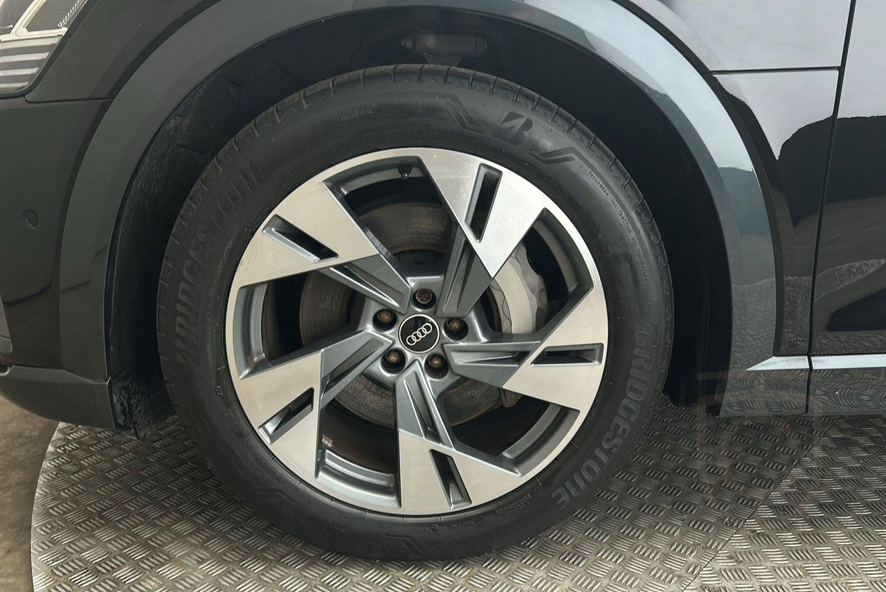 Audi E-Tron 55 quattro Proline Svart Optik