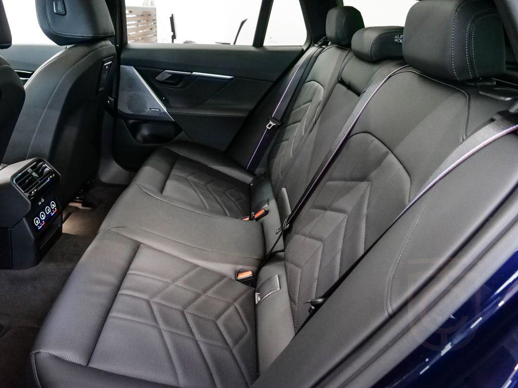 BMW 540d xDrive M Sport HUD PANO ACC AHK RFK NAVI