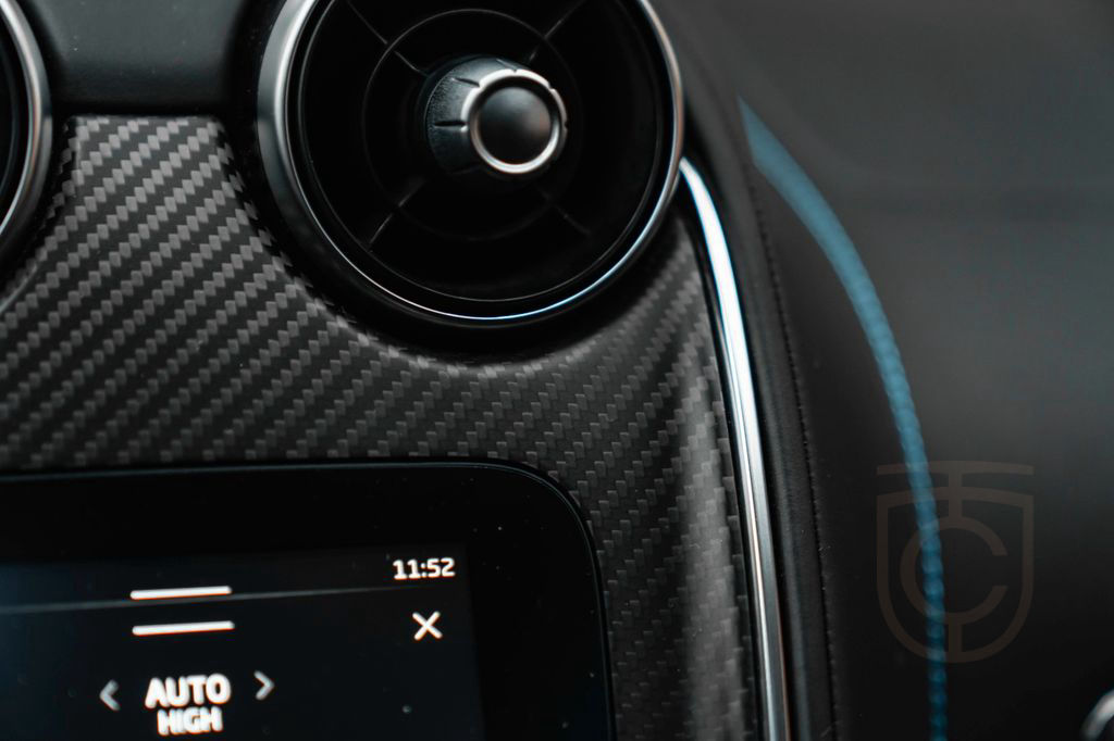 McLaren GT | WARRANTY | B&W | CARBON | LIFT | SERVICE 25