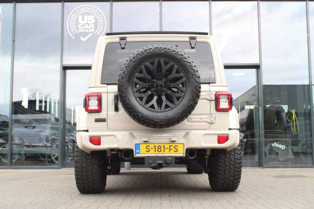 Jeep Wrangler BRUTE 4XE 380 PK SAHARA / Sky One Touch