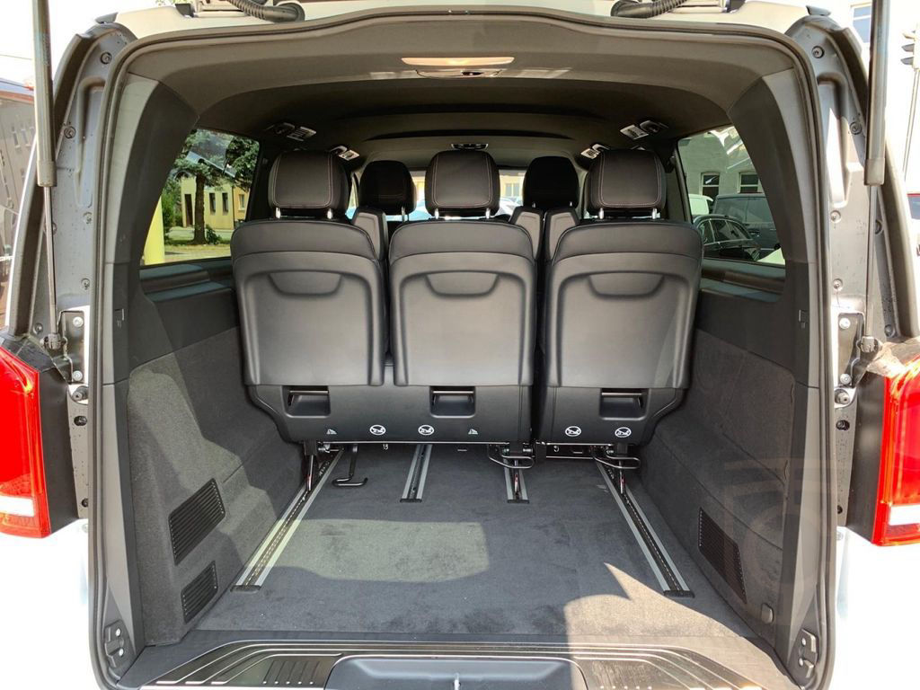 Mercedes-Benz EQV 300 Extralang SpurW KlimaA Navi Burmester