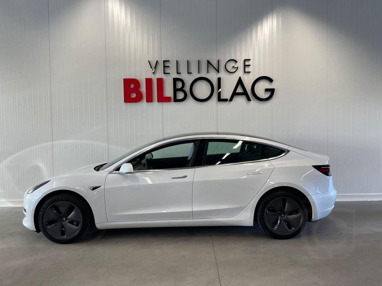 Tesla Model 3 Standard Range Plus