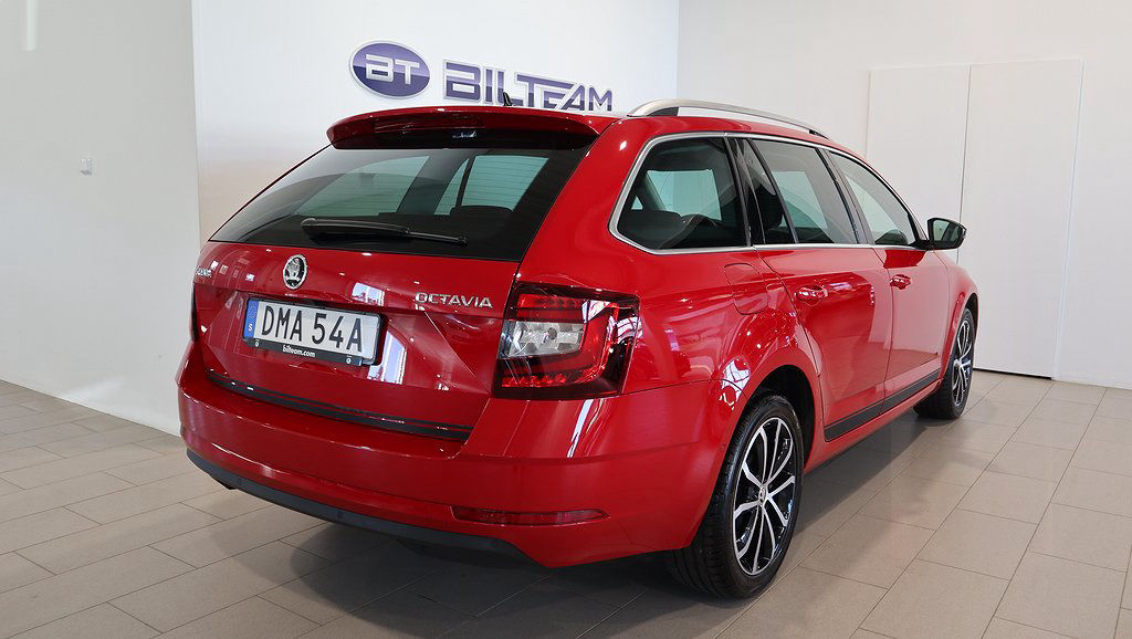 Skoda Octavia Style Combi TSI 150Hk DSG Drag Värmare