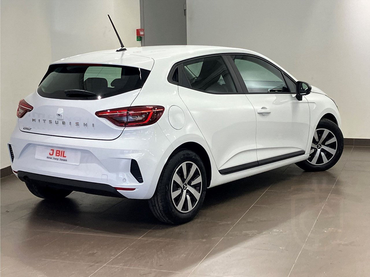 Mitsubishi Colt Invite