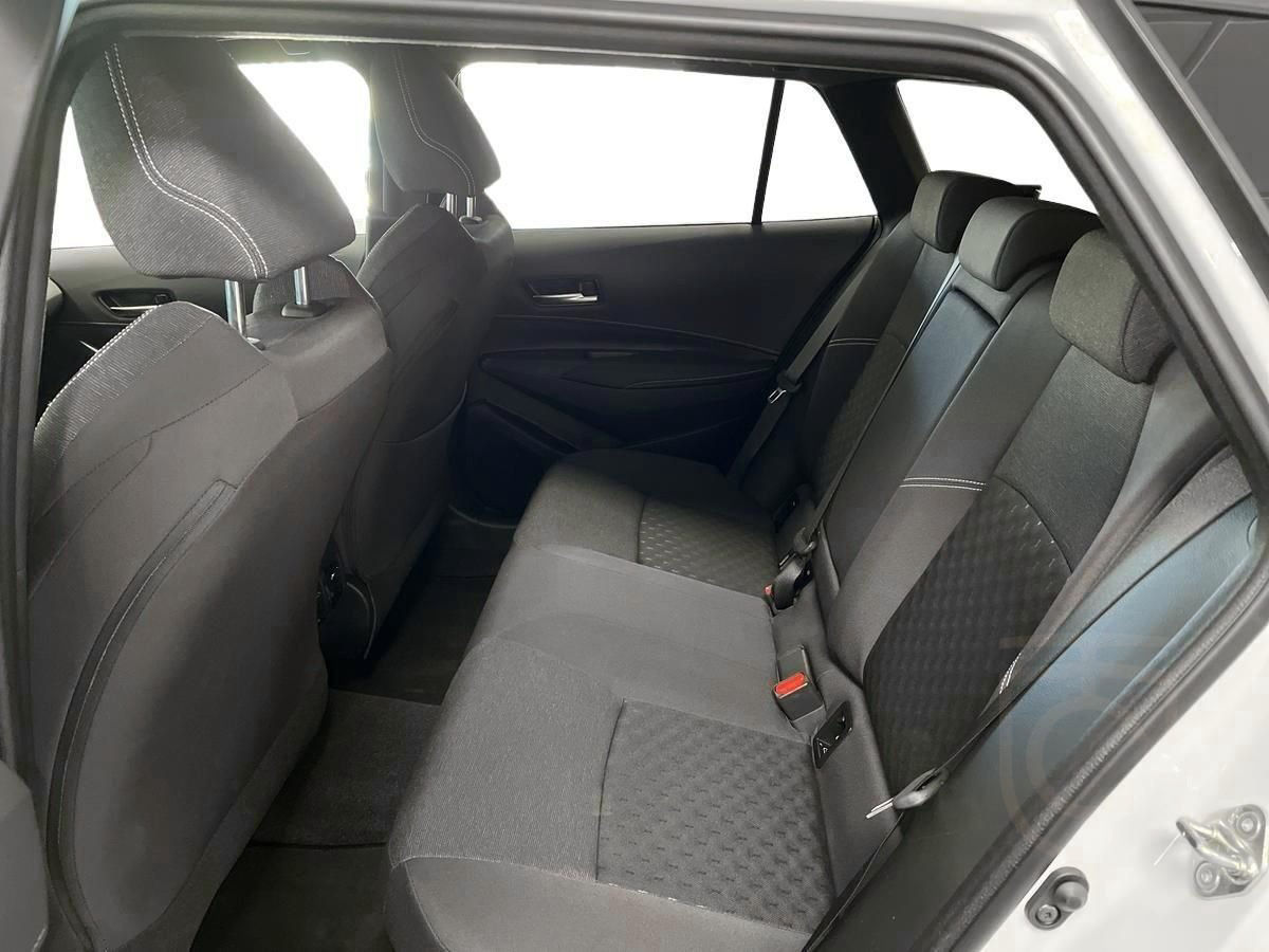 Suzuki Swace 1.8 Hybrid