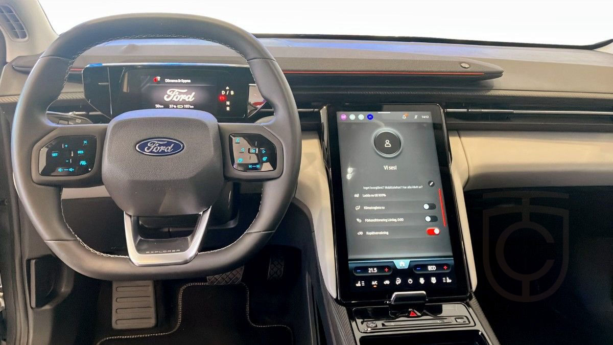 Ford Explorer PREMIUM LONG RANGE RWD