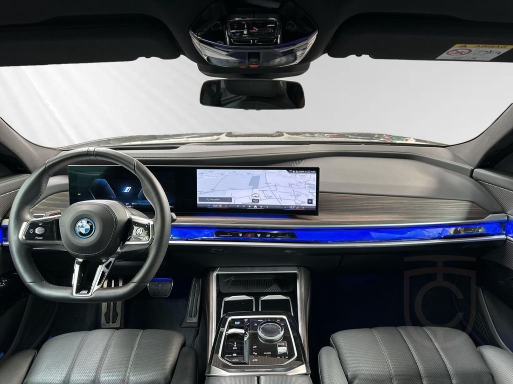 BMW i7 xDrive60 M Sport Pro|SkyLounge|AHK|Massage