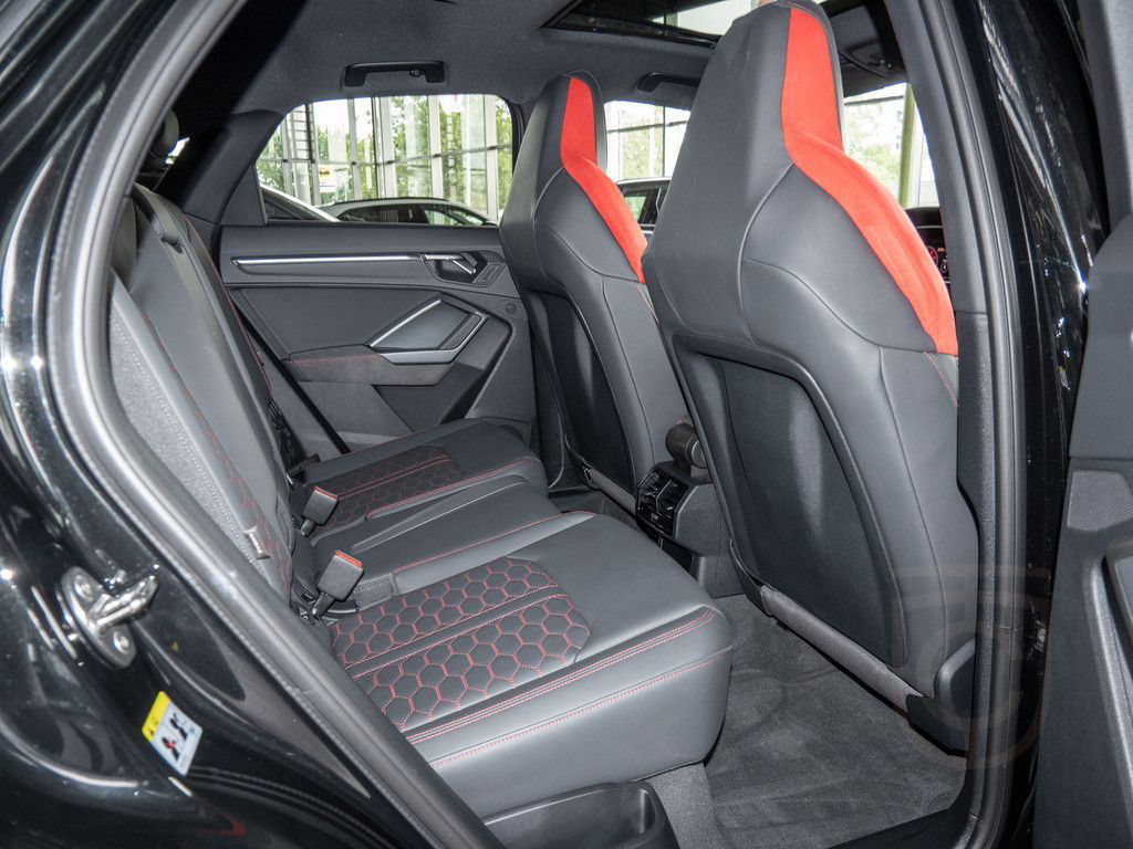 Audi RS Q3 Sportback 2.5 TFSI quattro ACC PANO SONOS