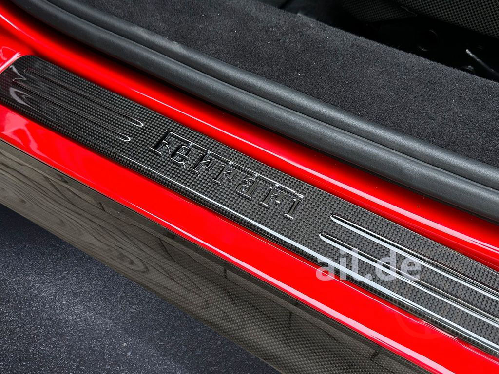 Ferrari SF90 Spider Carbon Racing Seats