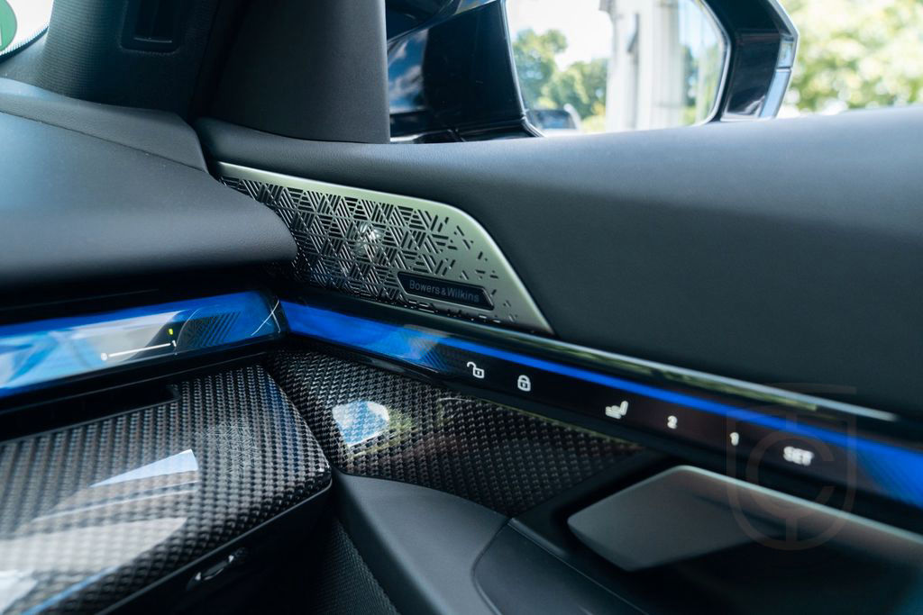 BMW M5 Limousine/ DRIVING PROF. / COMFORT PAKET/ B&W