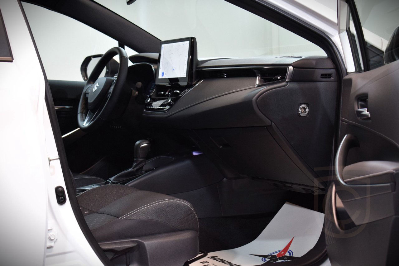 Suzuki Swace 1.8 Hybrid