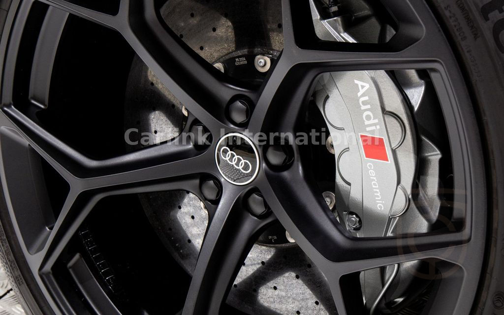 Audi RSQ8 PERFORMANCE-KERAMIK-AHK-SITZBELUFT.OLED