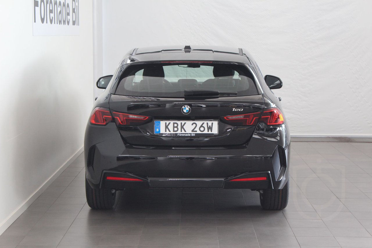 BMW 120 i Automat