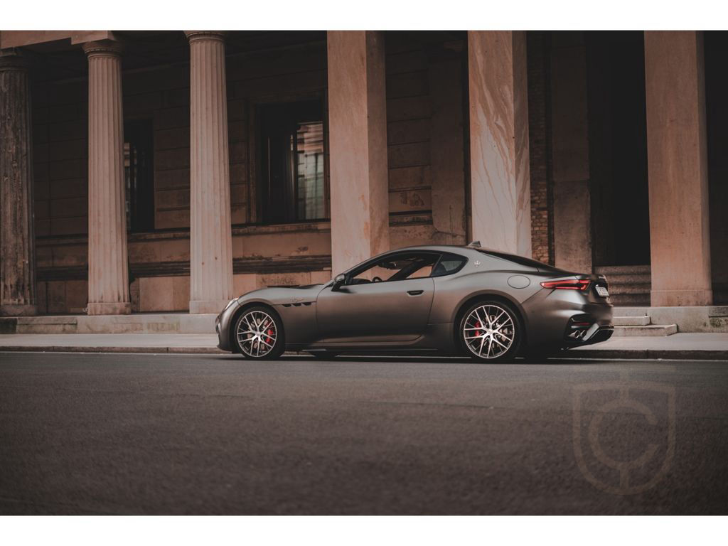 Maserati GranTurismo TROFEO MY24 550PS CARBON - MATT - VO