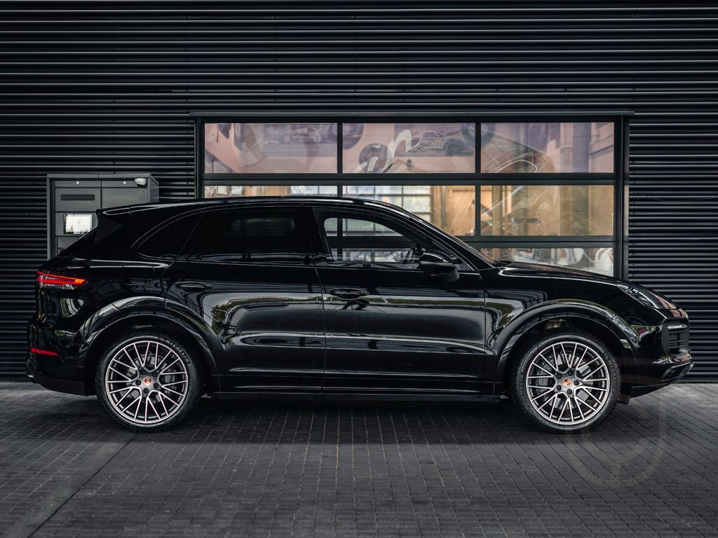 Porsche Cayenne S Platinum Edition