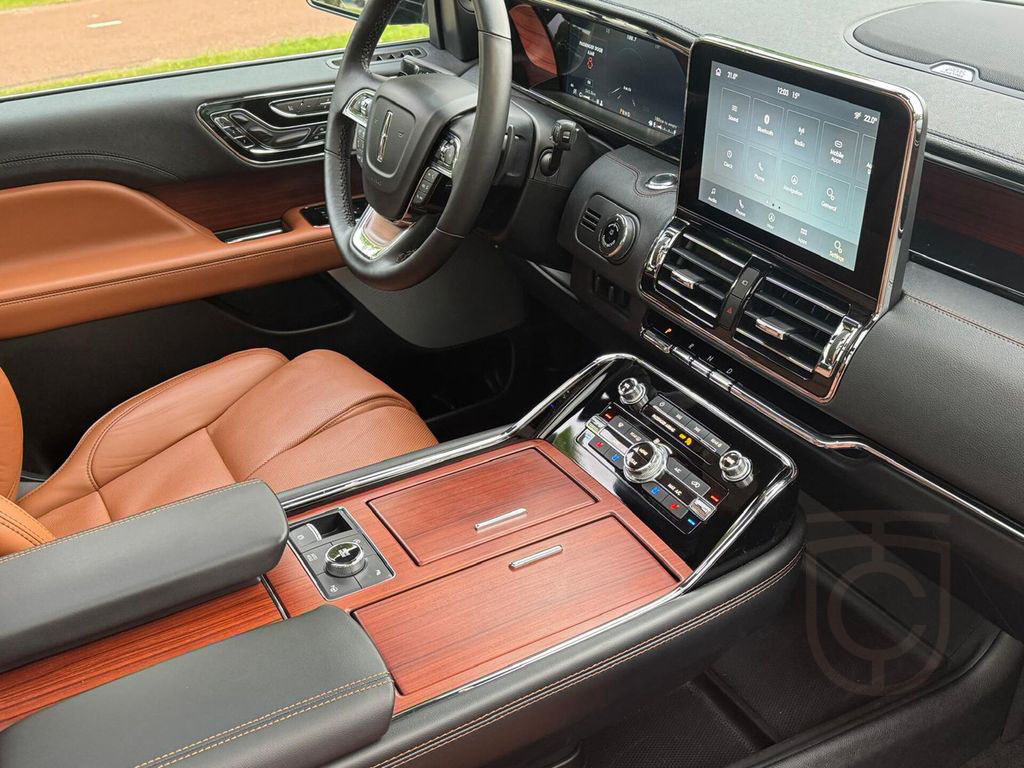 Cadillac Escalade Lincoln Navigator 3.5L V6 Lang Preferre